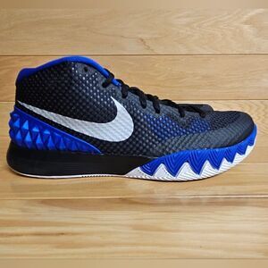 Nike KYRIE 1 Duke Brotherhood Size 10 Black Blue Basketball Shoe 705277-40]